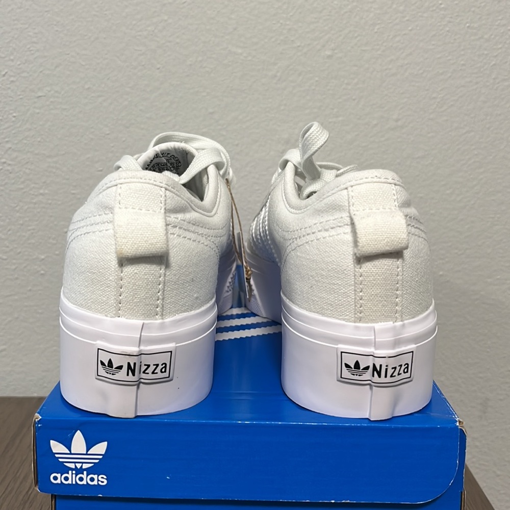 NWT Women’s Nizza Platform All White - Various Sizes Available - Picture 7 of 7